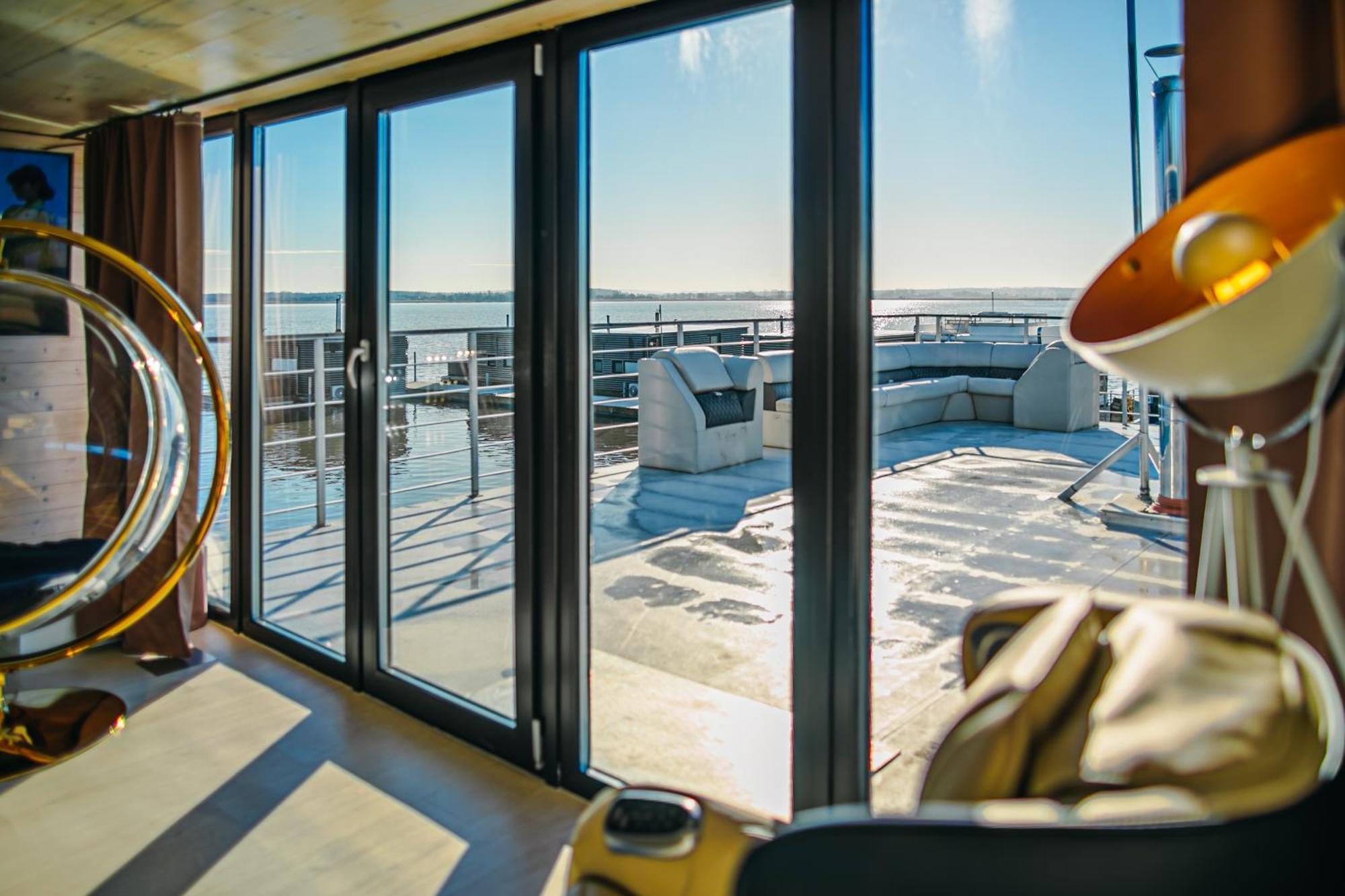Grand Ht Houseboats - Domki Na Wodzie - Sauna, Jacuzzi, Kominek Mielno  Habitación foto
